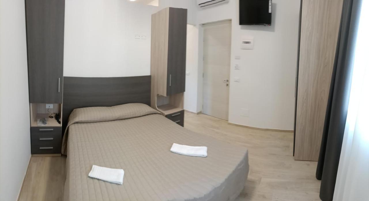 Hotel Bed & Book Ρίμινι Εξωτερικό φωτογραφία